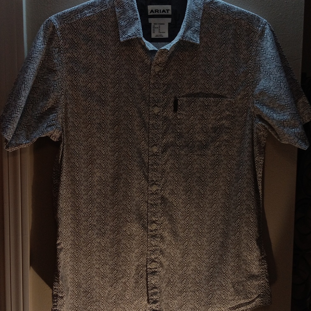 Ariat Men's Black and White Patterned Button Down Shirt - Picture 5 of 10
